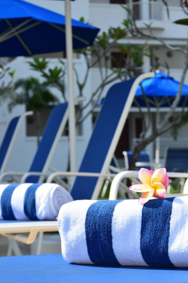AVI Pangkor Beach Resort Kampong Pasir Bogak Bagian luar foto